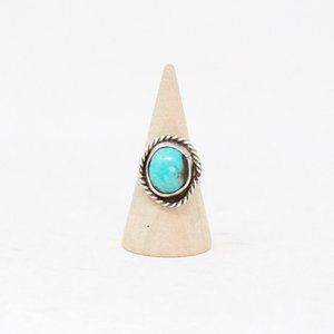 JEWELER’S Sterling Silver Turquoise Stone Ring (Size 7) item #40999